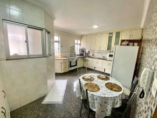 Casa / Sobrado para Venda em Belo Horizonte/MG Castelo 4 Quartos