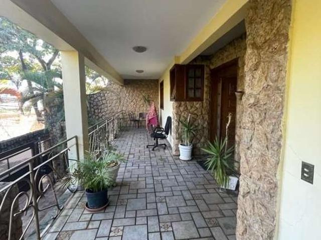 Casa / Sobrado para Venda em Belo Horizonte/MG Castelo 4 Quartos