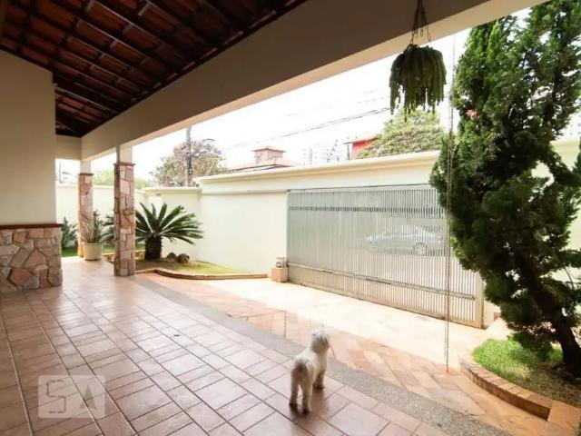 Casa / Sobrado para Venda em Belo Horizonte/MG Castelo 4 Quartos