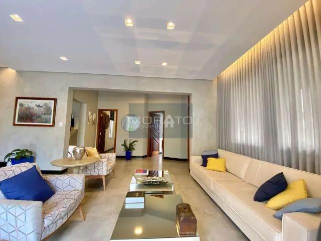 Casa / Sobrado para Venda em Belo Horizonte/MG Castelo 5 Quartos