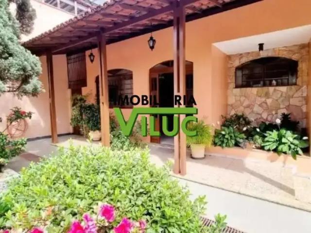 Casa / Sobrado para Venda em Belo Horizonte/MG Castelo 6 Quartos