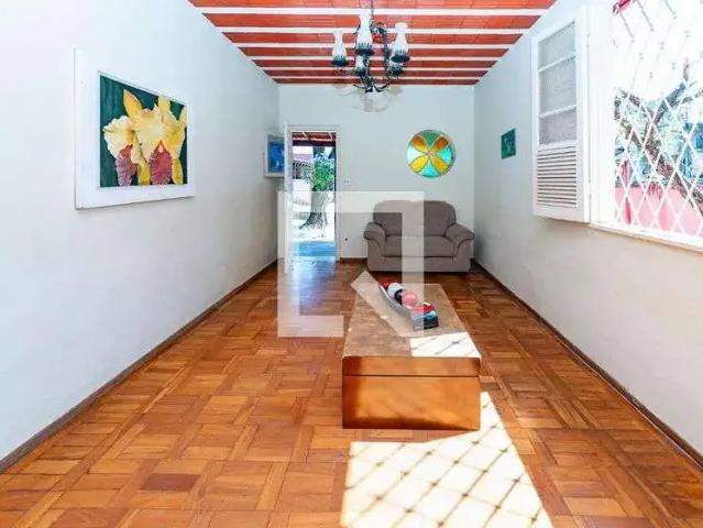 Casa / Sobrado para Venda em Belo Horizonte/MG Carlos Prates 3 Quartos