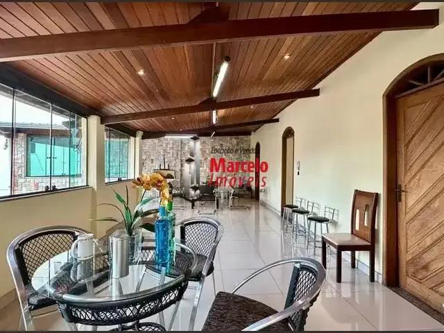 Casa / Sobrado para Venda em Belo Horizonte/MG Carlos Prates 4 Quartos