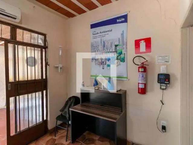 Casa / Sobrado para Venda em Belo Horizonte/MG Carlos Prates 4 Quartos