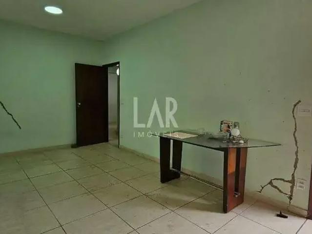 Casa / Sobrado para Venda em Belo Horizonte/MG Carlos Prates 6 Quartos