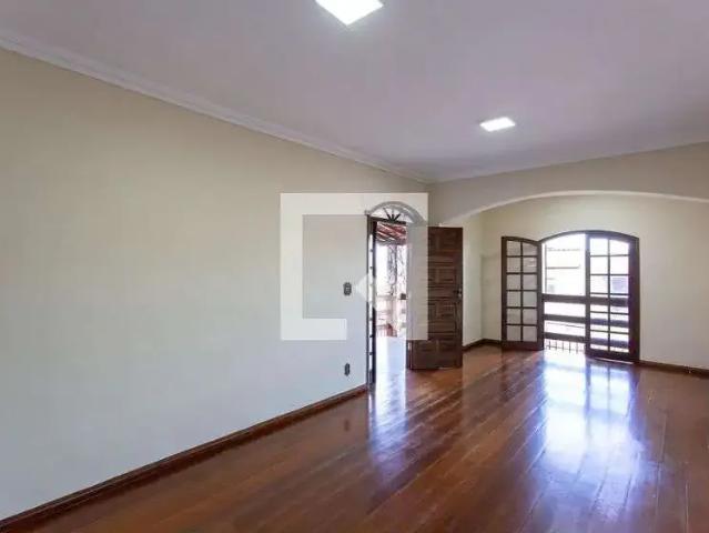 Casa / Sobrado para Venda em Belo Horizonte/MG Cenáculo 3 Quartos