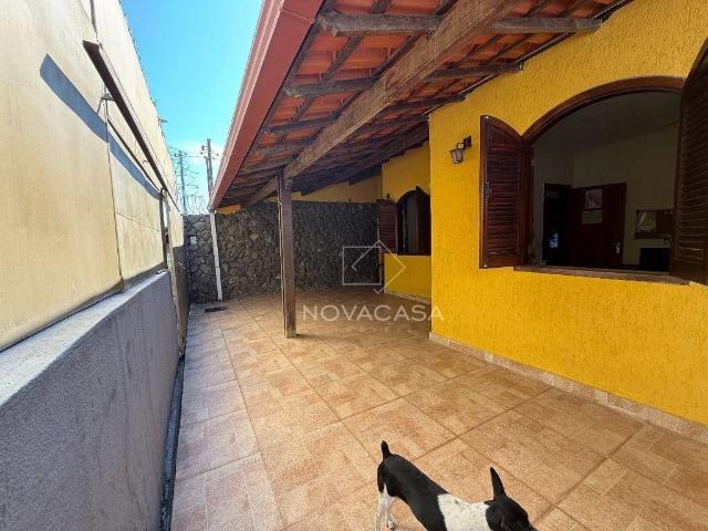 Casa / Sobrado para Venda em Belo Horizonte/MG Céu Azul 5 Quartos