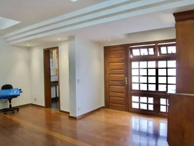 Casa / Sobrado para Venda em Belo Horizonte/MG Cidade Jardim 3 Quartos