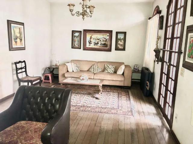 Casa / Sobrado para Venda em Belo Horizonte/MG Cidade Jardim 3 Quartos