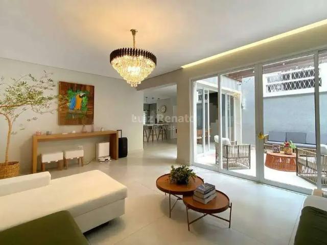 Casa / Sobrado para Venda em Belo Horizonte/MG Colégio Batista 4 Quartos