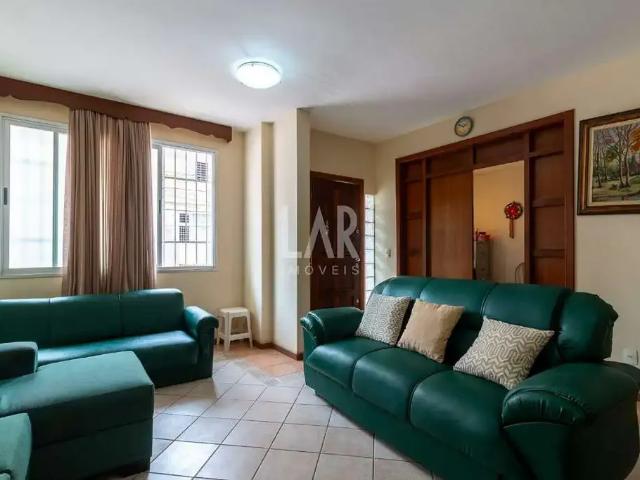 Casa / Sobrado para Venda em Belo Horizonte/MG Colégio Batista 4 Quartos
