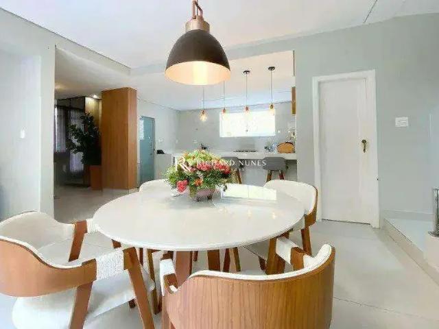 Casa / Sobrado para Venda em Belo Horizonte/MG Colégio Batista 4 Quartos