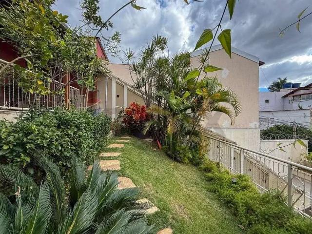 Casa / Sobrado para Venda em Belo Horizonte/MG Concórdia 4 Quartos