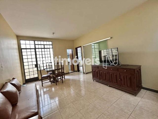 Casa / Sobrado para Venda em Belo Horizonte/MG Concórdia 5 Quartos