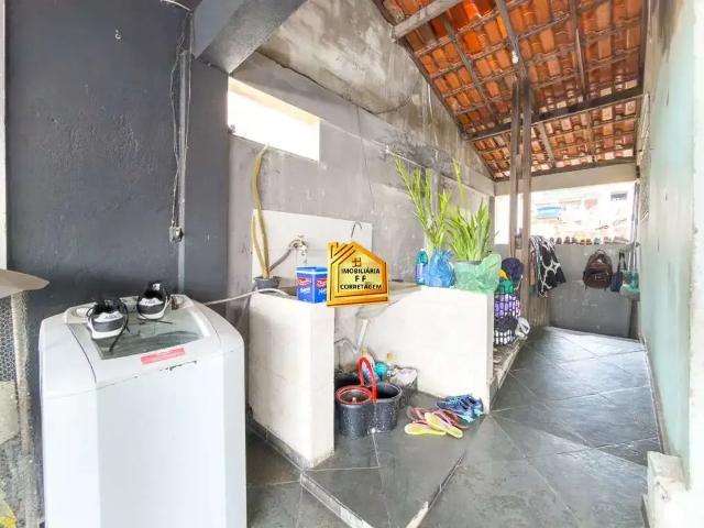 Casa / Sobrado para Venda em Belo Horizonte/MG Conjunto Confisco 6 Quartos