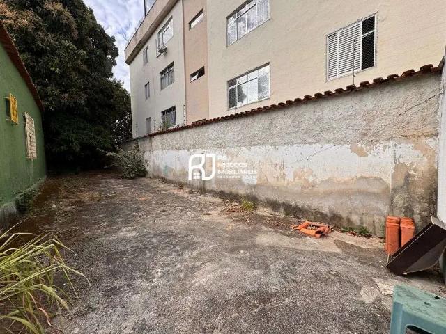 Casa / Sobrado para Venda em Belo Horizonte/MG Copacabana 3 Quartos