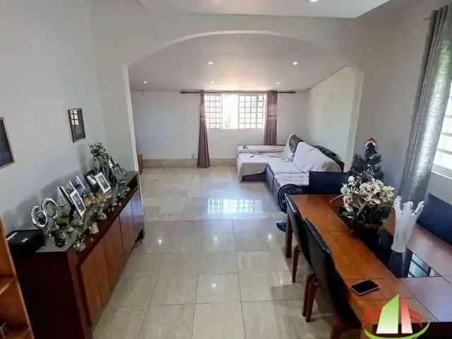 Casa / Sobrado para Venda em Belo Horizonte/MG Copacabana 3 Quartos