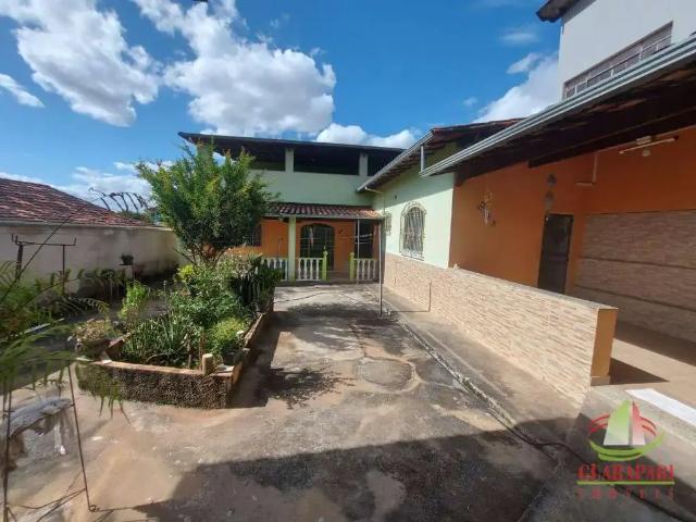 Casa / Sobrado para Venda em Belo Horizonte/MG Copacabana 3 Quartos