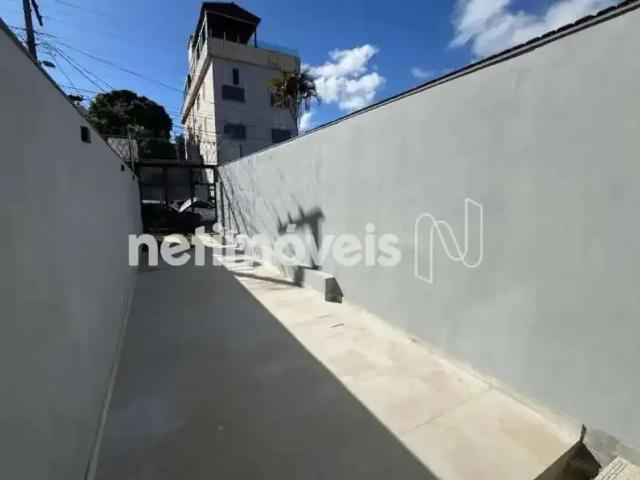 Casa / Sobrado para Venda em Belo Horizonte/MG Copacabana 2 Quartos