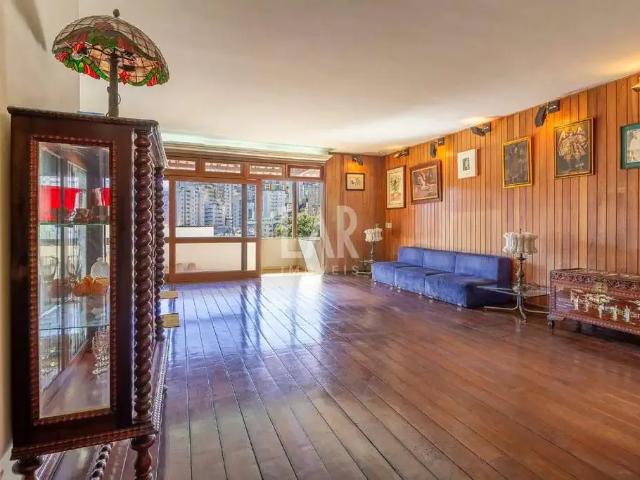 Casa / Sobrado para Venda em Belo Horizonte/MG Coração de Jesus 6 Quartos