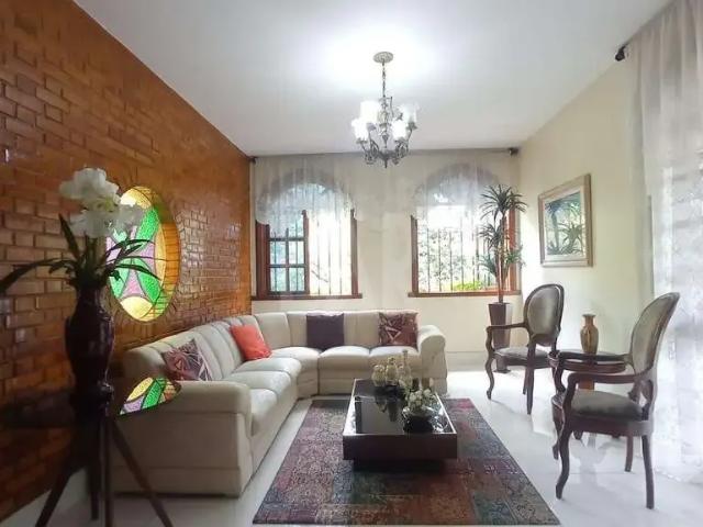Casa / Sobrado para Venda em Belo Horizonte/MG Cruzeiro 4 Quartos