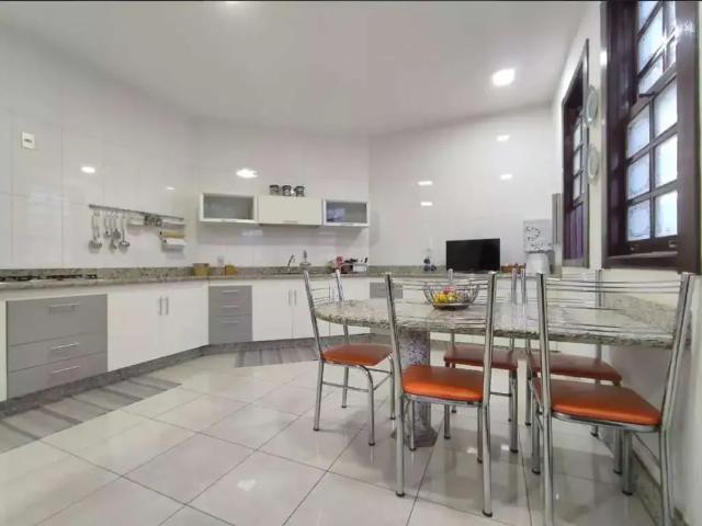 Casa / Sobrado para Venda em Belo Horizonte/MG Diamante 4 Quartos