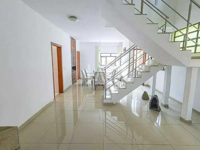 Casa / Sobrado para Venda em Belo Horizonte/MG Dona Clara 3 Quartos