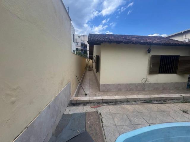 Casa / Sobrado para Venda em Belo Horizonte/MG Dona Clara 3 Quartos
