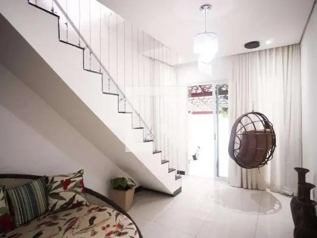 Casa / Sobrado para Venda em Belo Horizonte/MG Jaqueline 3 Quartos