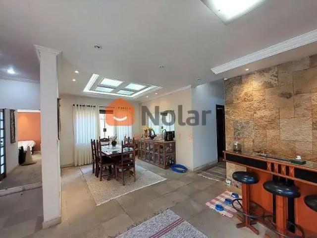 Casa / Sobrado para Venda em Belo Horizonte/MG Esplanada 5 Quartos
