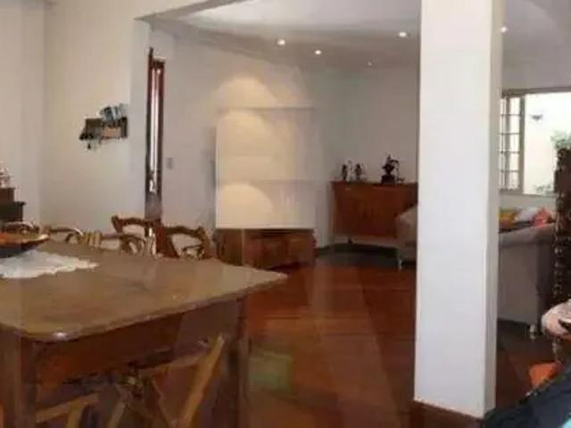 Casa / Sobrado para Venda em Belo Horizonte/MG Esplanada 5 Quartos