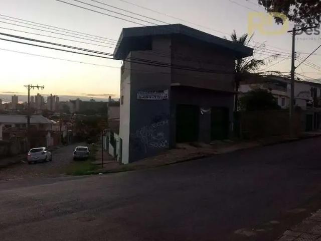 Casa / Sobrado para Venda em Belo Horizonte/MG Esplanada 2 Quartos