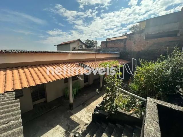 Casa / Sobrado para Venda em Belo Horizonte/MG Fernão Dias 3 Quartos