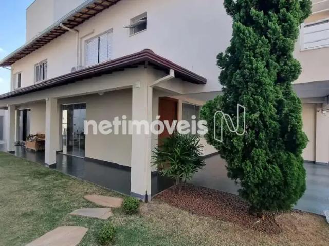 Casa / Sobrado para Venda em Belo Horizonte/MG Fernão Dias 4 Quartos