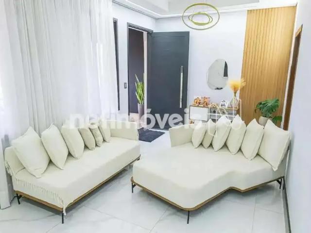 Casa / Sobrado para Venda em Belo Horizonte/MG Floramar 4 Quartos