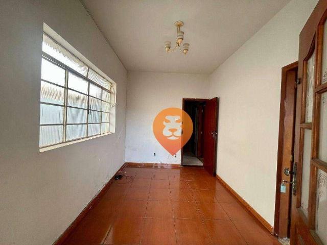 Casa / Sobrado para Venda em Belo Horizonte/MG Floresta 3 Quartos