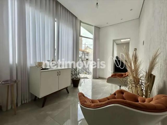 Casa / Sobrado para Venda em Belo Horizonte/MG Floresta 4 Quartos