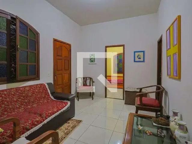 Casa / Sobrado para Venda em Belo Horizonte/MG Floresta 5 Quartos