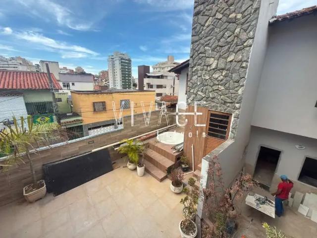 Casa / Sobrado para Venda em Belo Horizonte/MG Floresta 5 Quartos