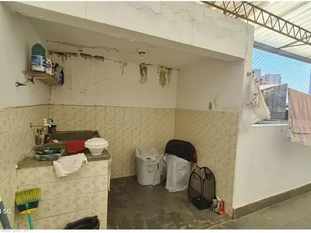 Casa / Sobrado para Venda em Belo Horizonte/MG Floresta 8 Quartos