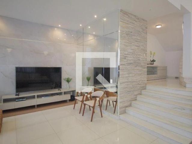 Casa / Sobrado para Venda em Belo Horizonte/MG Garças 4 Quartos