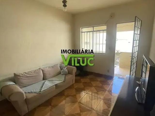 Casa / Sobrado para Venda em Belo Horizonte/MG Glória 3 Quartos
