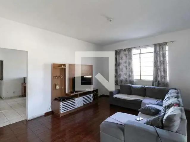 Casa / Sobrado para Venda em Belo Horizonte/MG Glória 3 Quartos