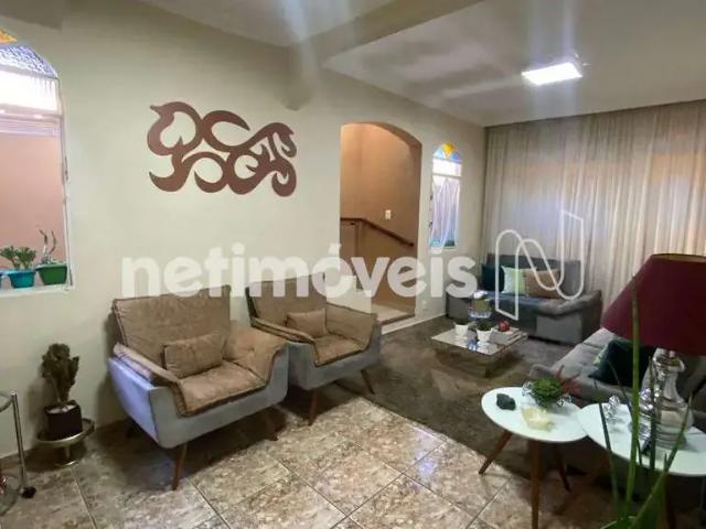 Casa / Sobrado para Venda em Belo Horizonte/MG Goiânia 3 Quartos