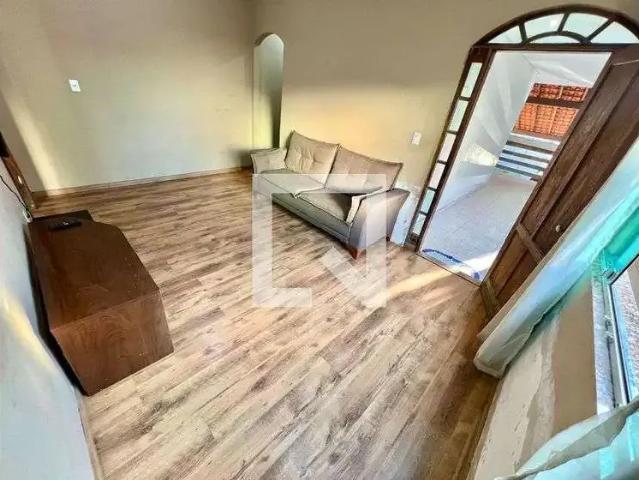 Casa / Sobrado para Venda em Belo Horizonte/MG Heliópolis 4 Quartos