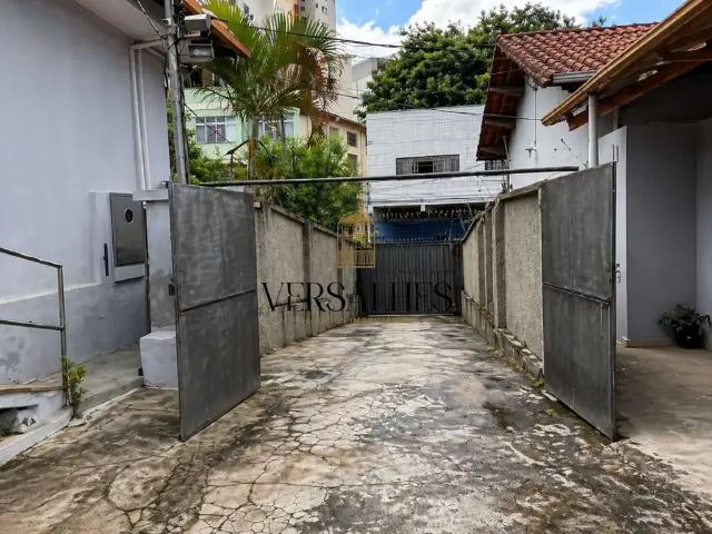 Casa / Sobrado para Venda em Belo Horizonte/MG Horto 6 Quartos