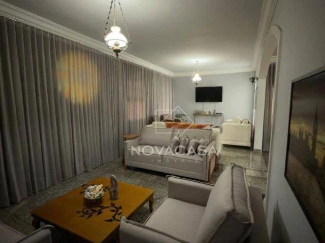 Casa / Sobrado para Venda em Belo Horizonte/MG Itapoã 3 Quartos