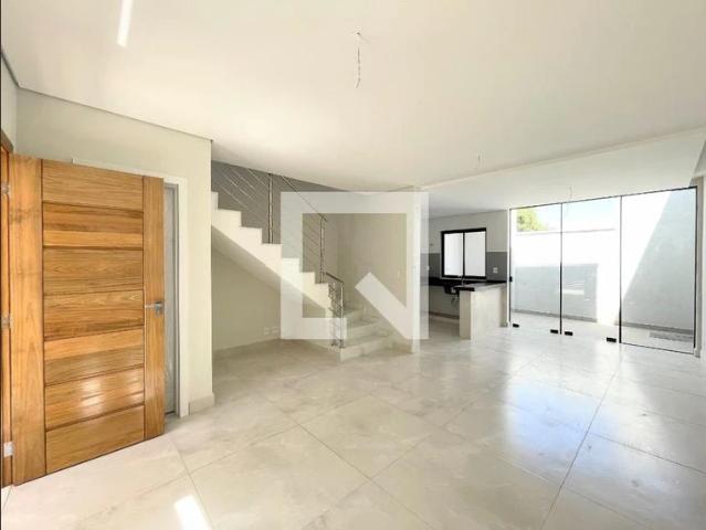 Casa / Sobrado para Venda em Belo Horizonte/MG Itapoã 3 Quartos