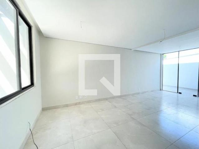 Casa / Sobrado para Venda em Belo Horizonte/MG Itapoã 3 Quartos