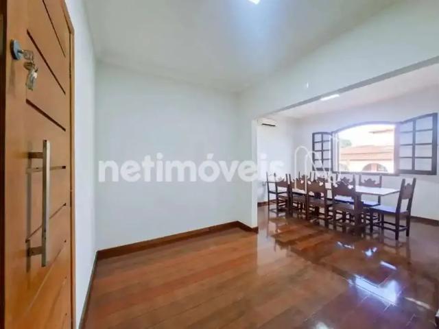 Casa / Sobrado para Venda em Belo Horizonte/MG Itapoã 3 Quartos